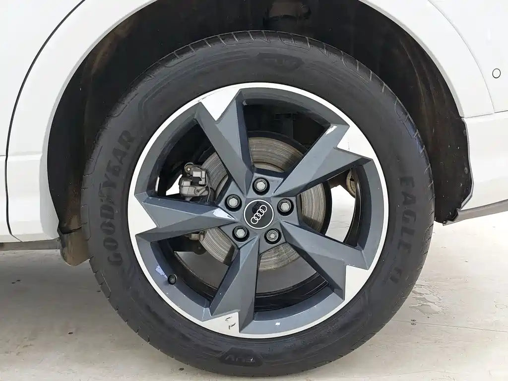 Audi Q3 — миниатюра 16