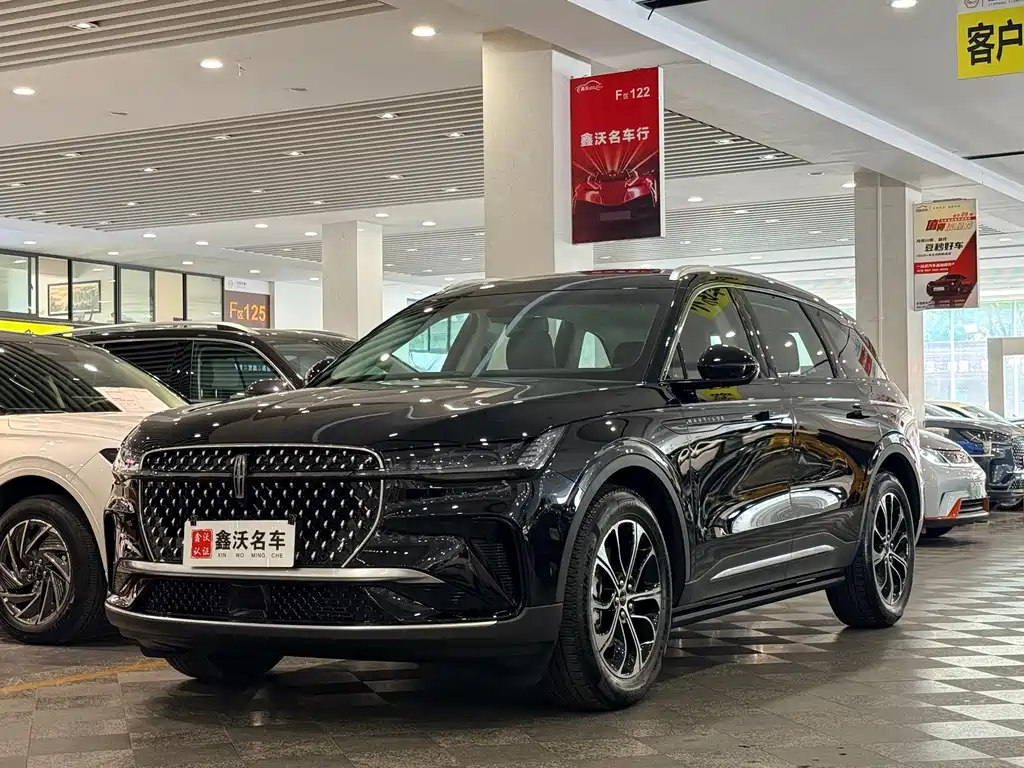 Lincoln Nautilus 2025