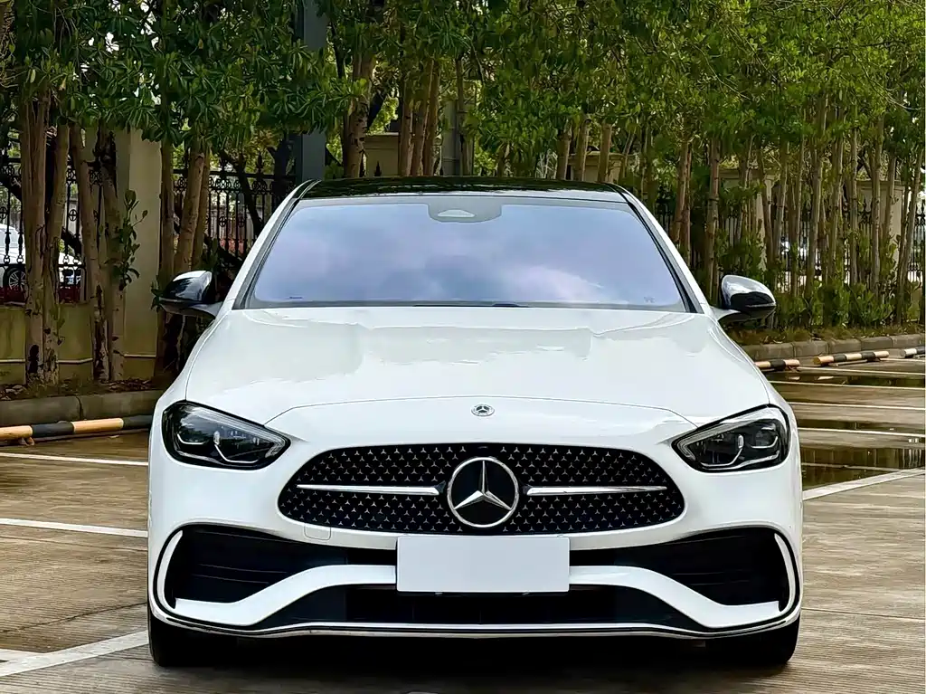 Mercedes-Benz C-Class — миниатюра 3