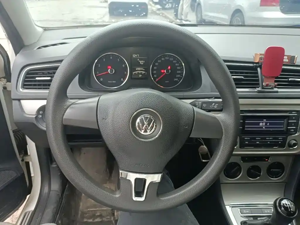 Volkswagen Lavida — миниатюра 11