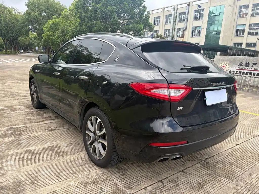 Maserati Levante — миниатюра 7
