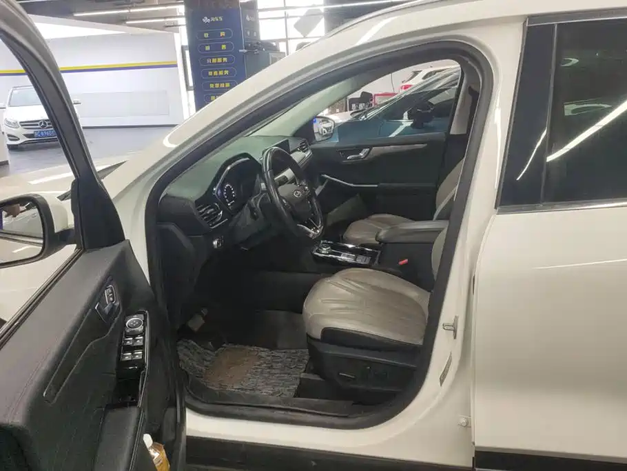 Ford Escape — миниатюра 9