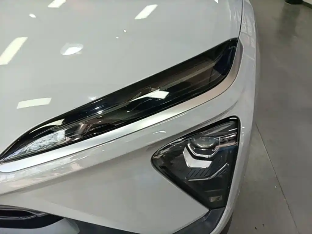 NIO ES6 — миниатюра 24