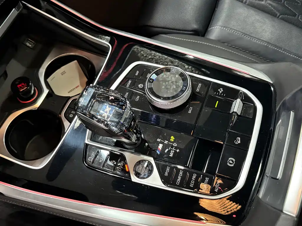 BMW X7 — миниатюра 6