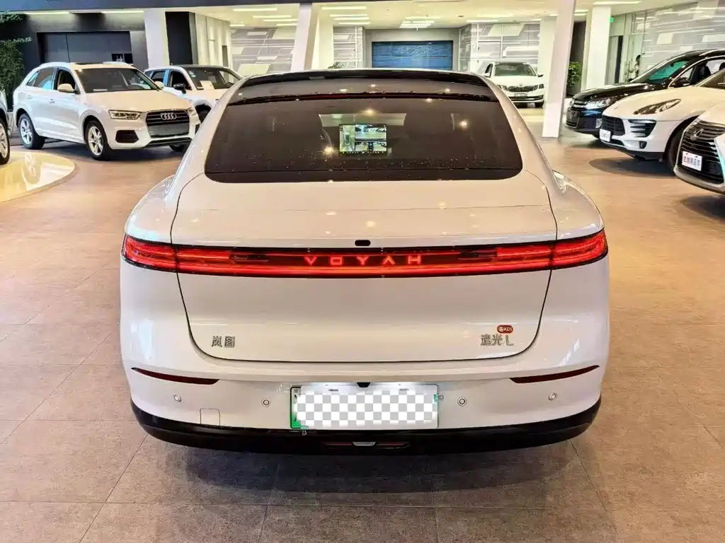 VOYAH Passion L — миниатюра 5