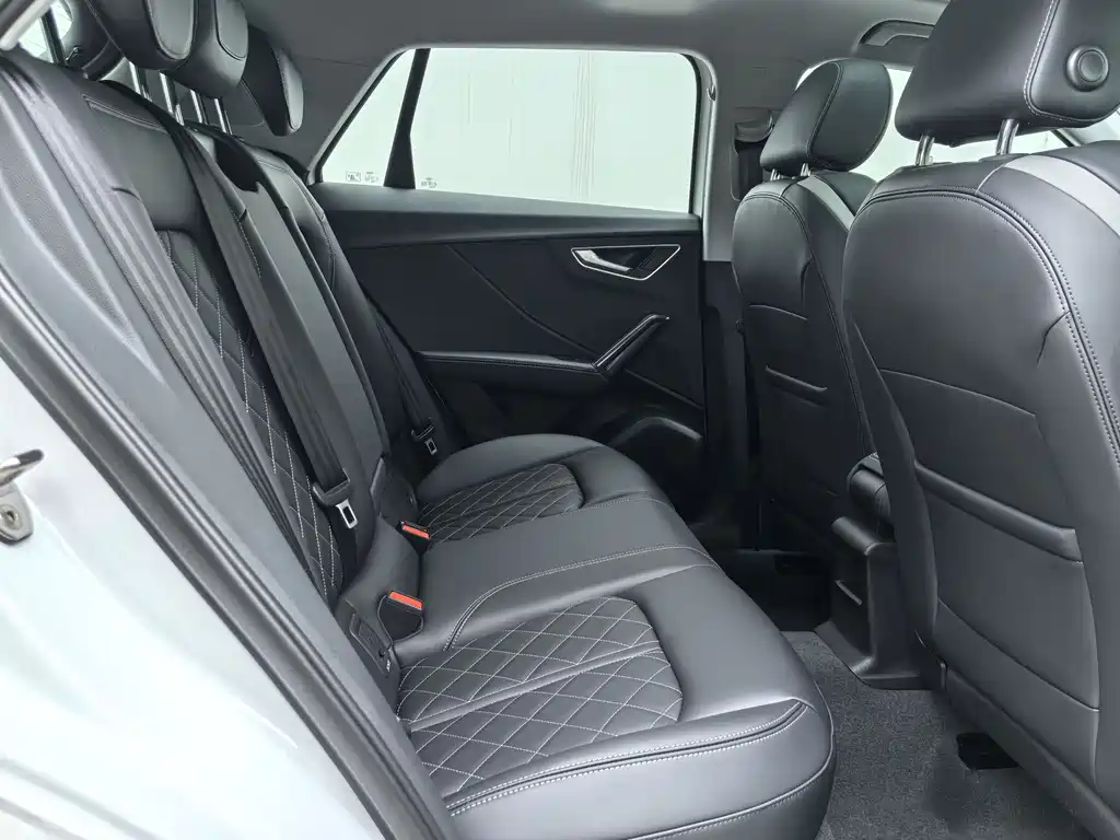 Audi Q2L 2024 35TFSI Fashion
