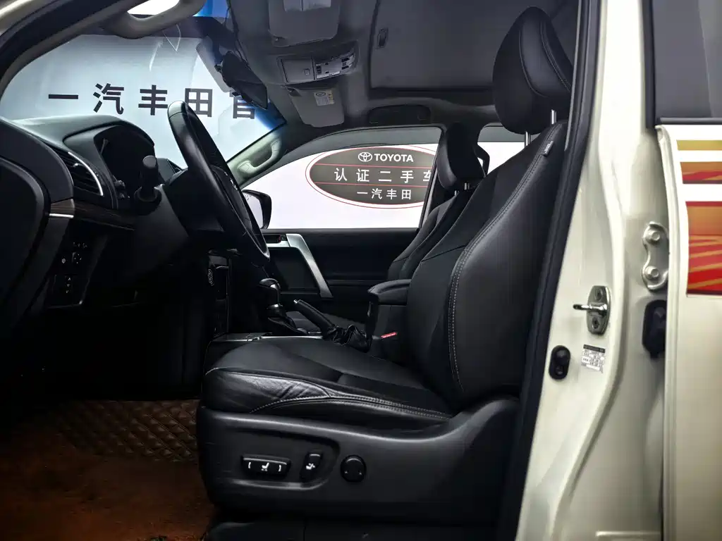 Toyota Land Cruiser Prado 2018 3.5L AT TX-L
