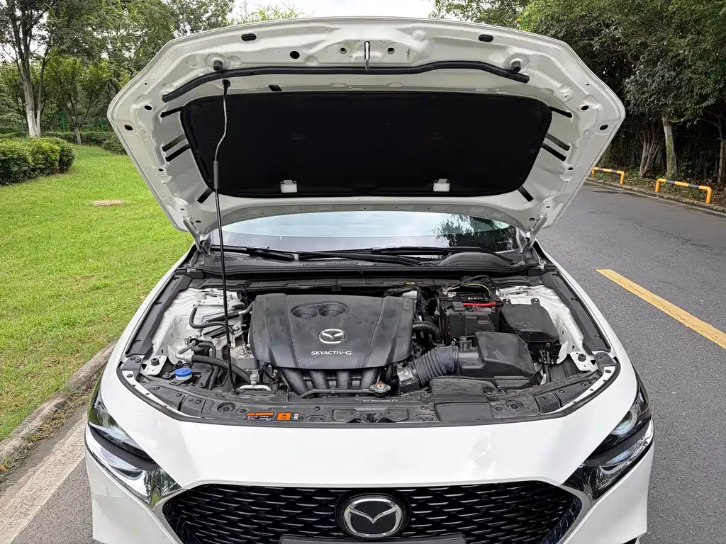 Mazda 3 Axela — миниатюра 10