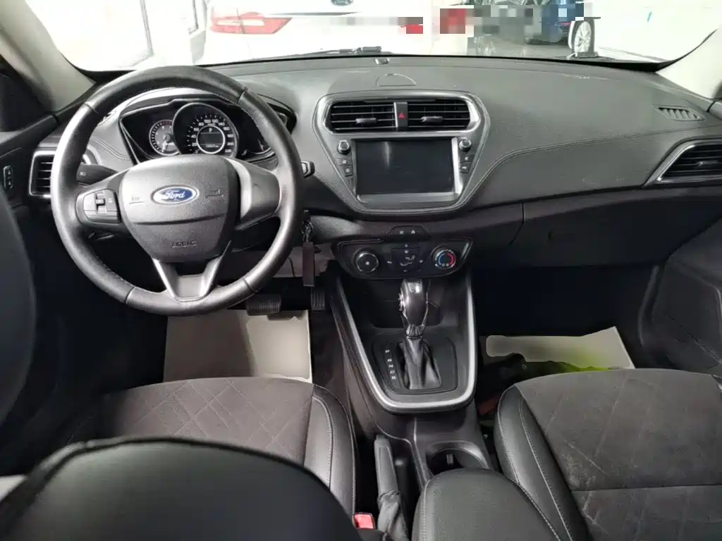 Ford Escort — миниатюра 10