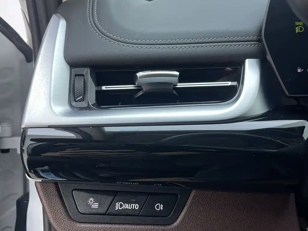BMW X1 — миниатюра 9
