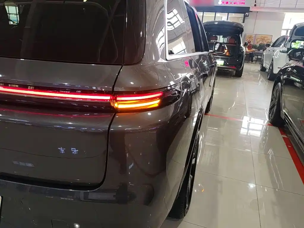 Li Auto Li L8 — миниатюра 8