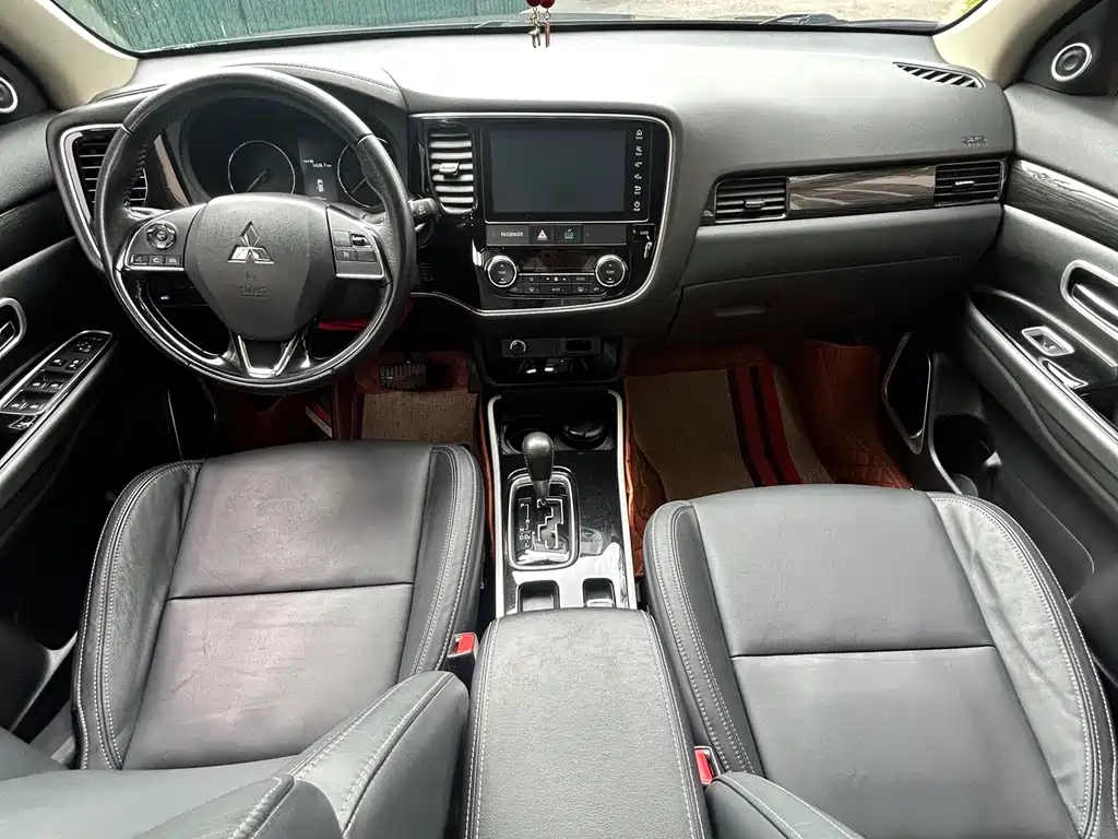 Mitsubishi Outlander 2019 2.0L Enjoy 7 мест VI