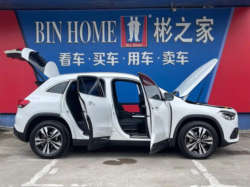 Mercedes-Benz GLA — миниатюра 19