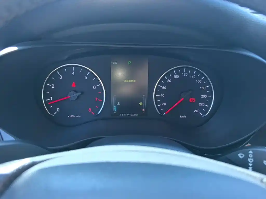 BYD MAX — миниатюра 12