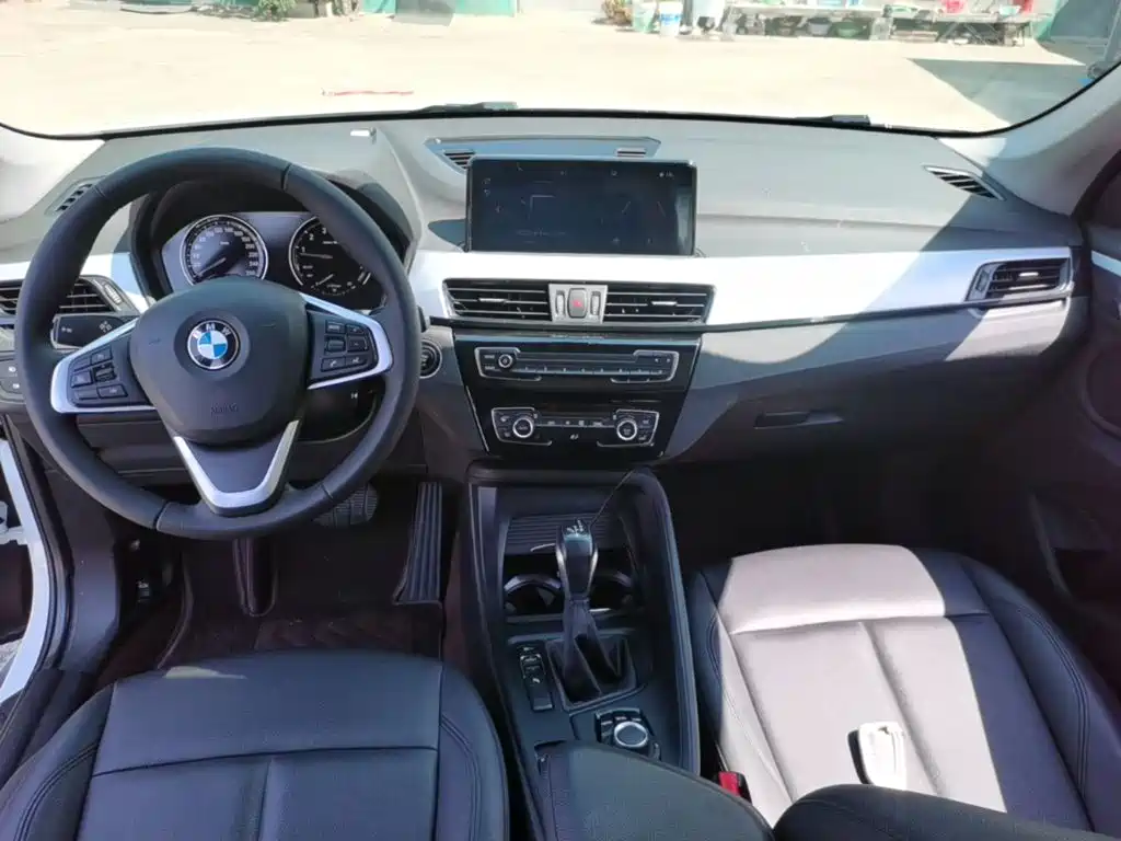 BMW X1 — миниатюра 10
