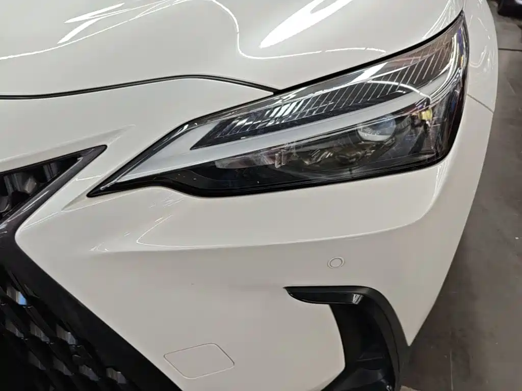 Lexus NX — миниатюра 24