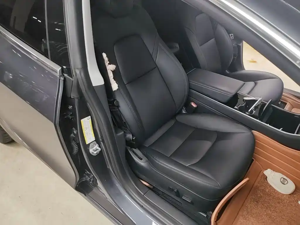 Tesla Model 3 — миниатюра 25