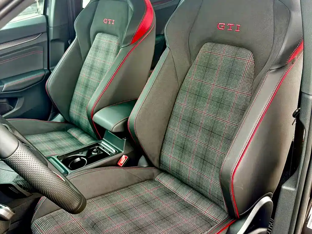 Volkswagen Golf GTI GTI 2026 380TSI DSG GTI