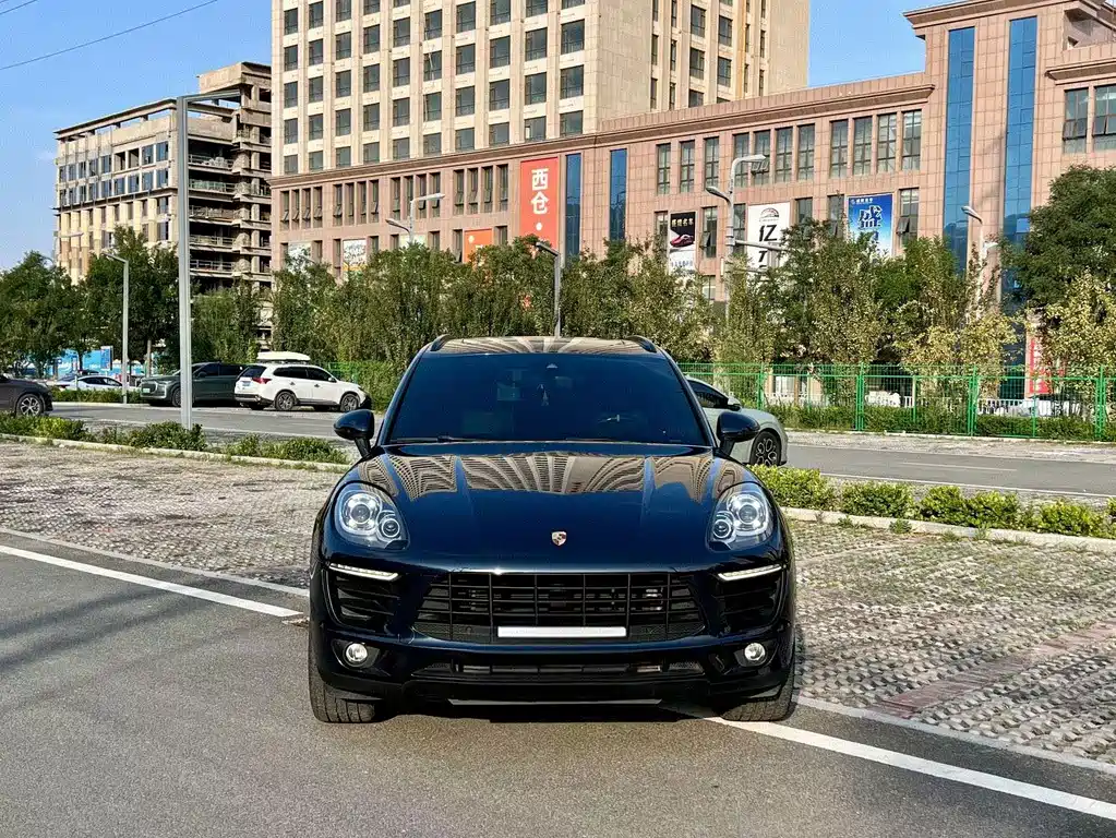 Porsche Macan — миниатюра 2