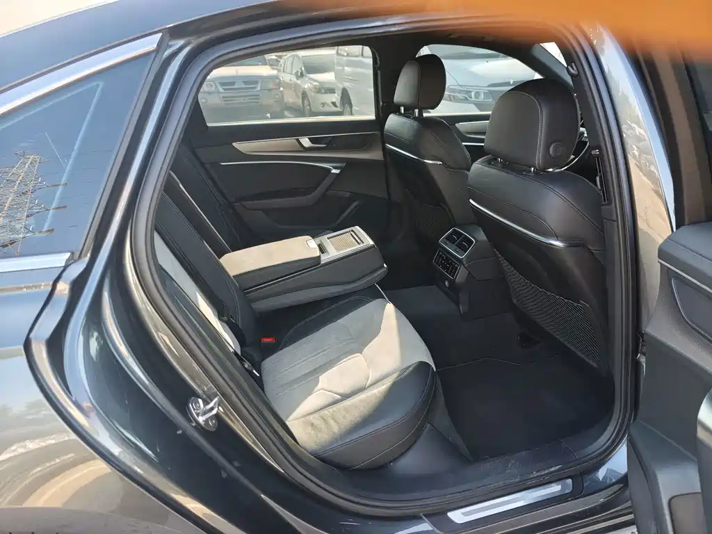 Audi A6L — миниатюра 11