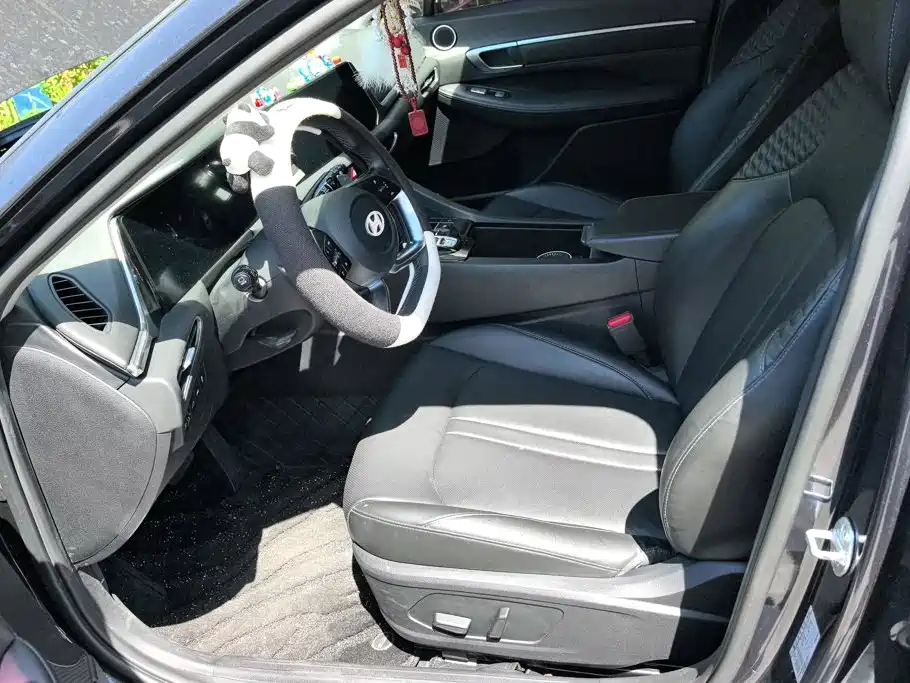 Hyundai Sonata — миниатюра 9