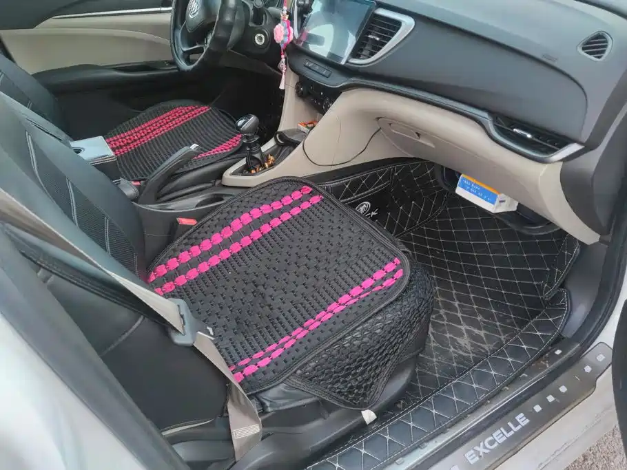 Buick Excelle — миниатюра 8