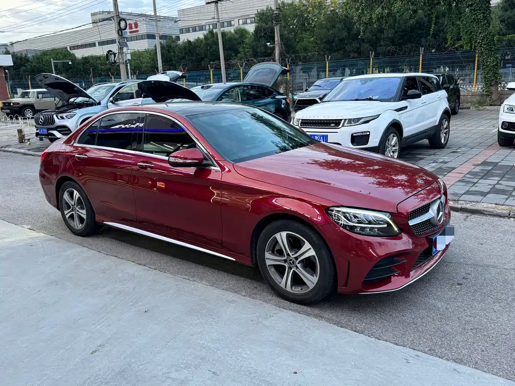 Mercedes-Benz C-Class — миниатюра 2