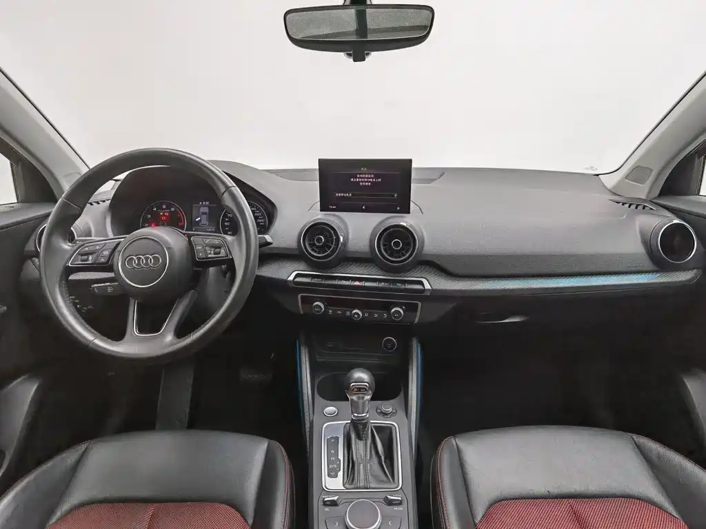 Audi Q2L — миниатюра 5
