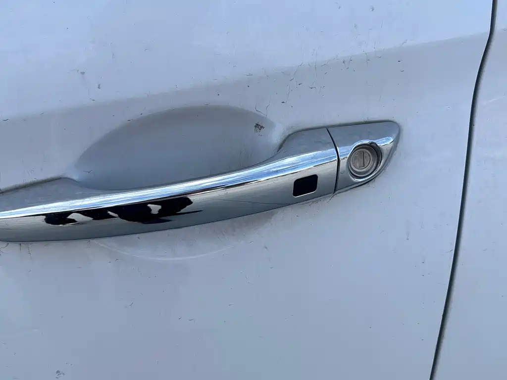 Hyundai Elantra — миниатюра 7