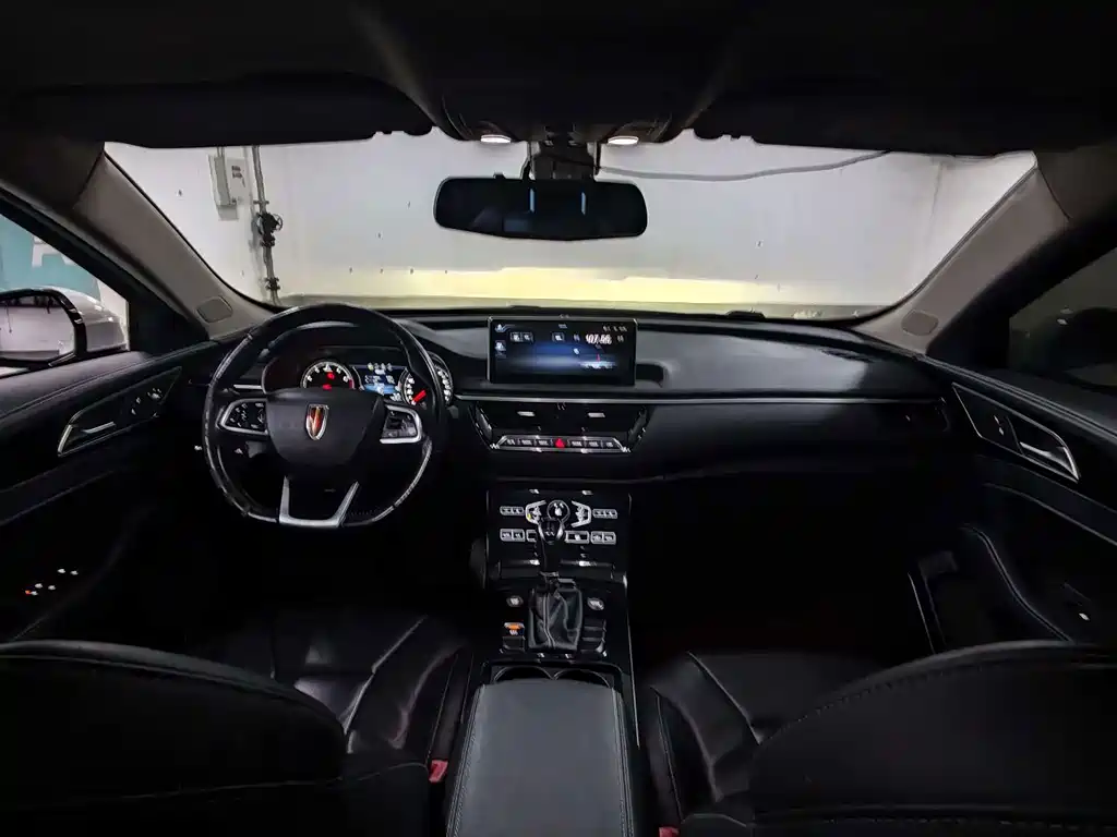 Hongqi Hongqi H5 — миниатюра 8