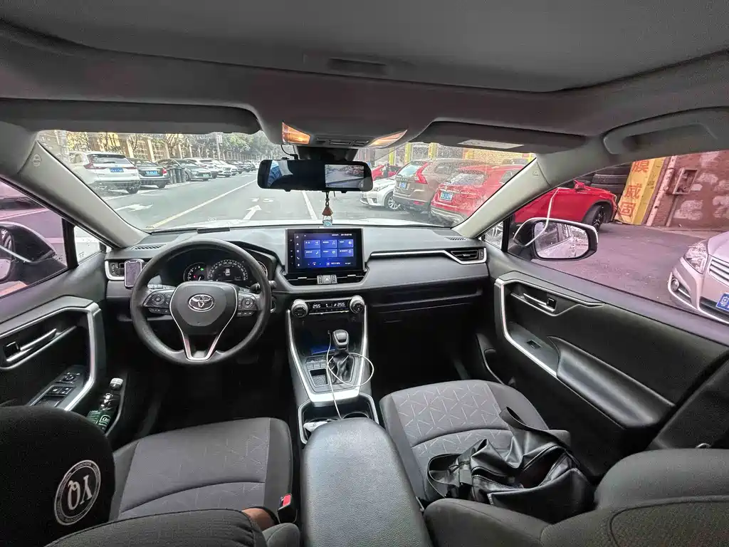 Toyota RAV4 2021 2.0L CVT