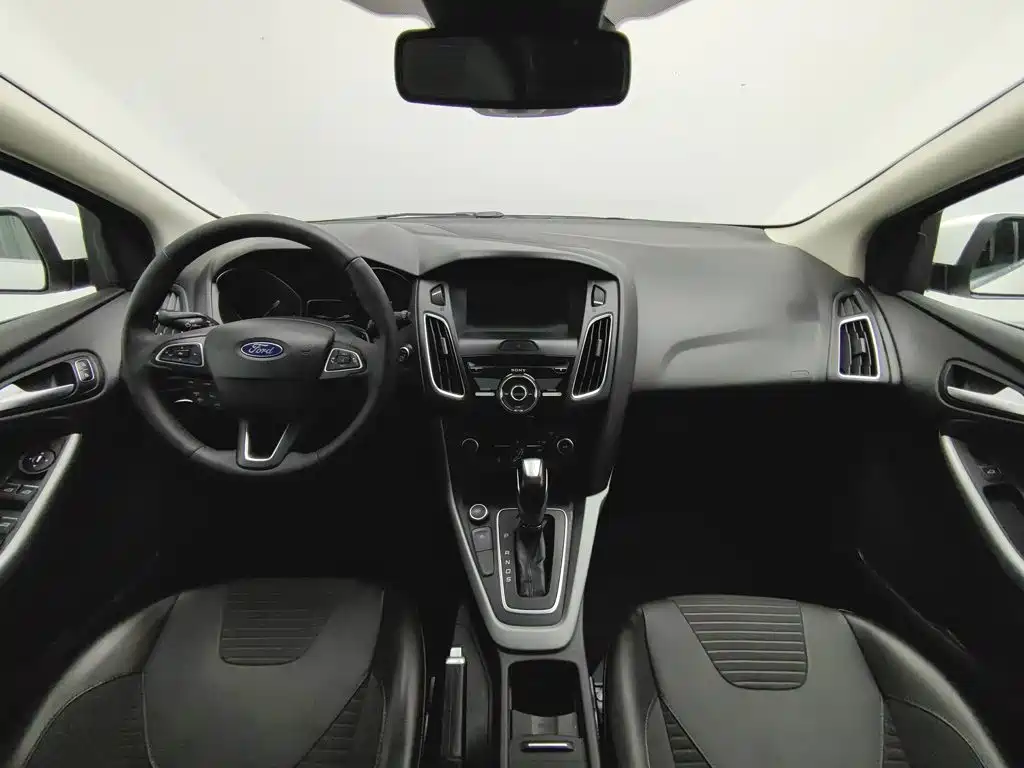 Ford Focus — миниатюра 5
