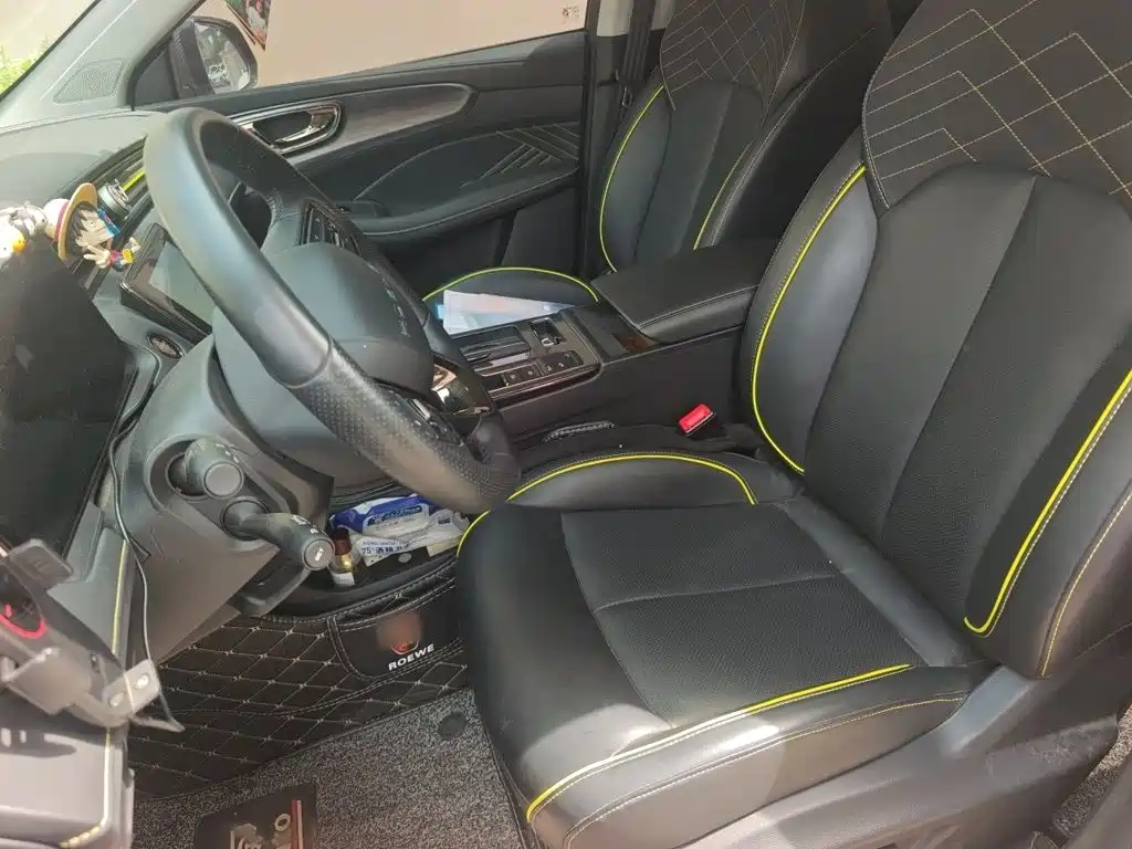 Roewe RX5 — миниатюра 8