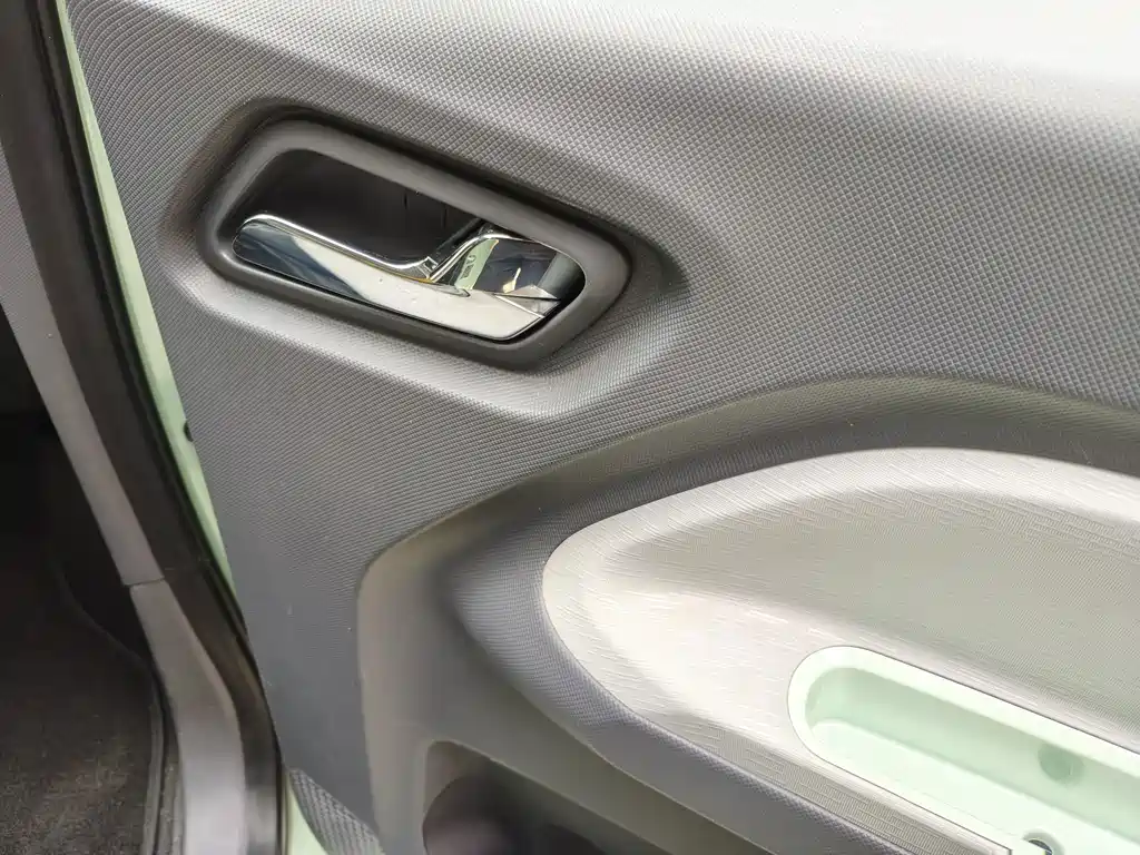 Wuling MINIEV — миниатюра 16
