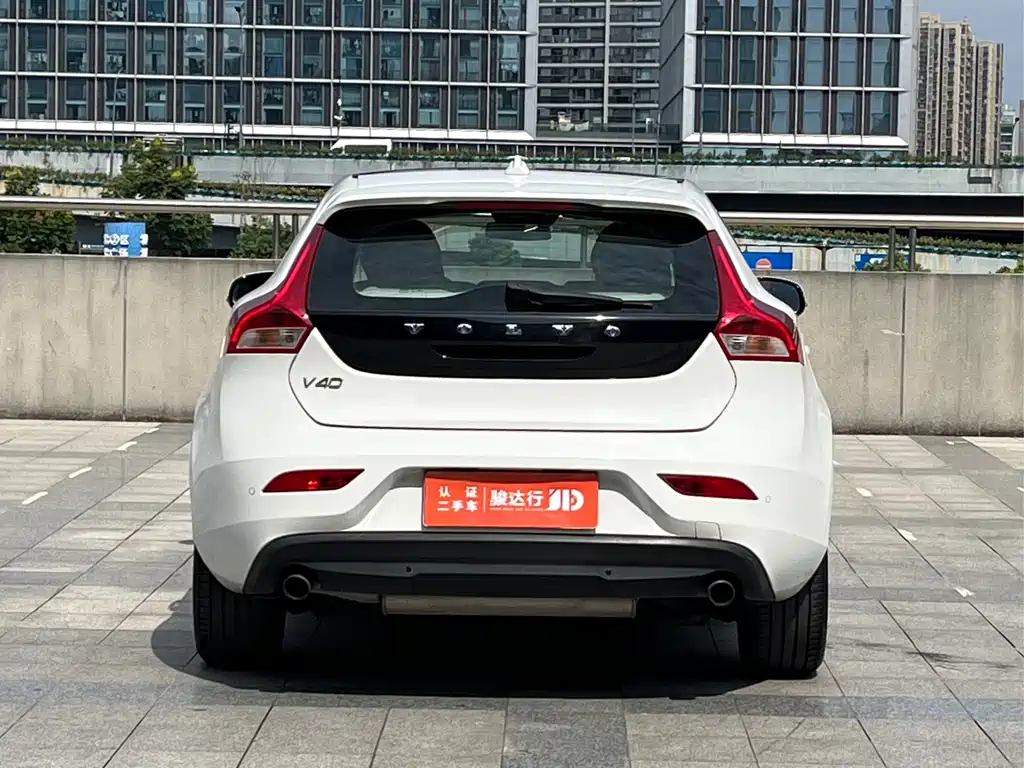 Volvo V40 — миниатюра 4