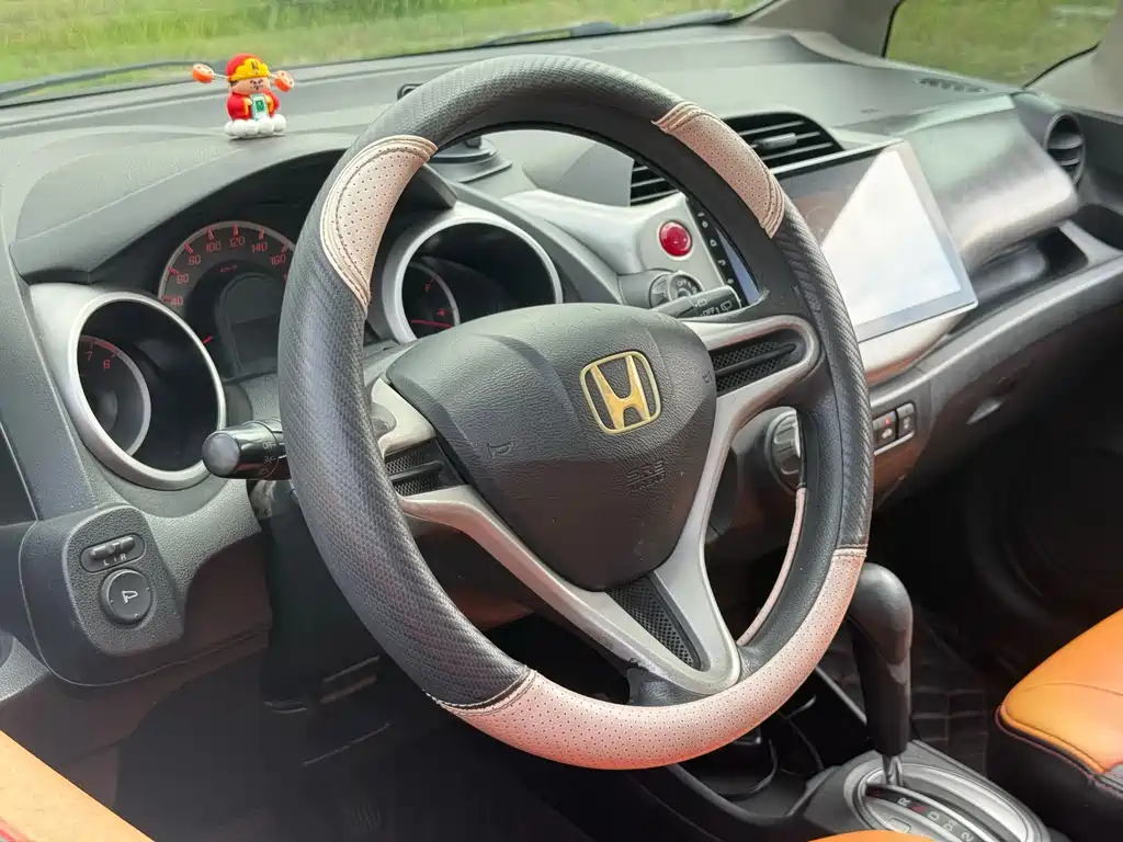 Honda Fit — миниатюра 17