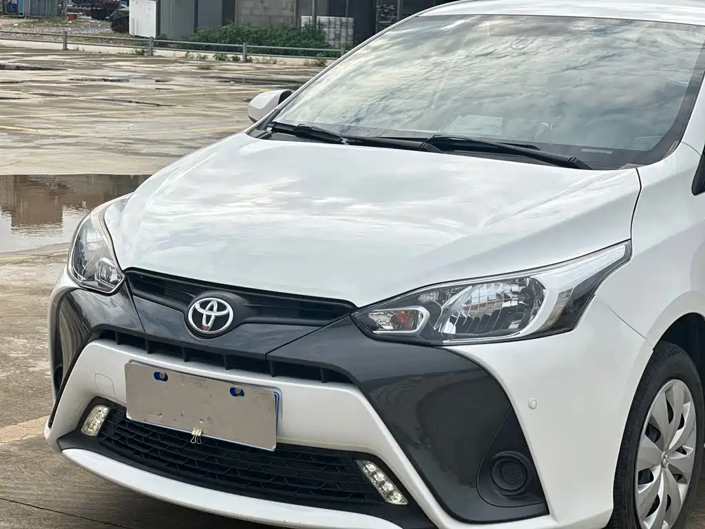 Toyota Yaris L — миниатюра 12