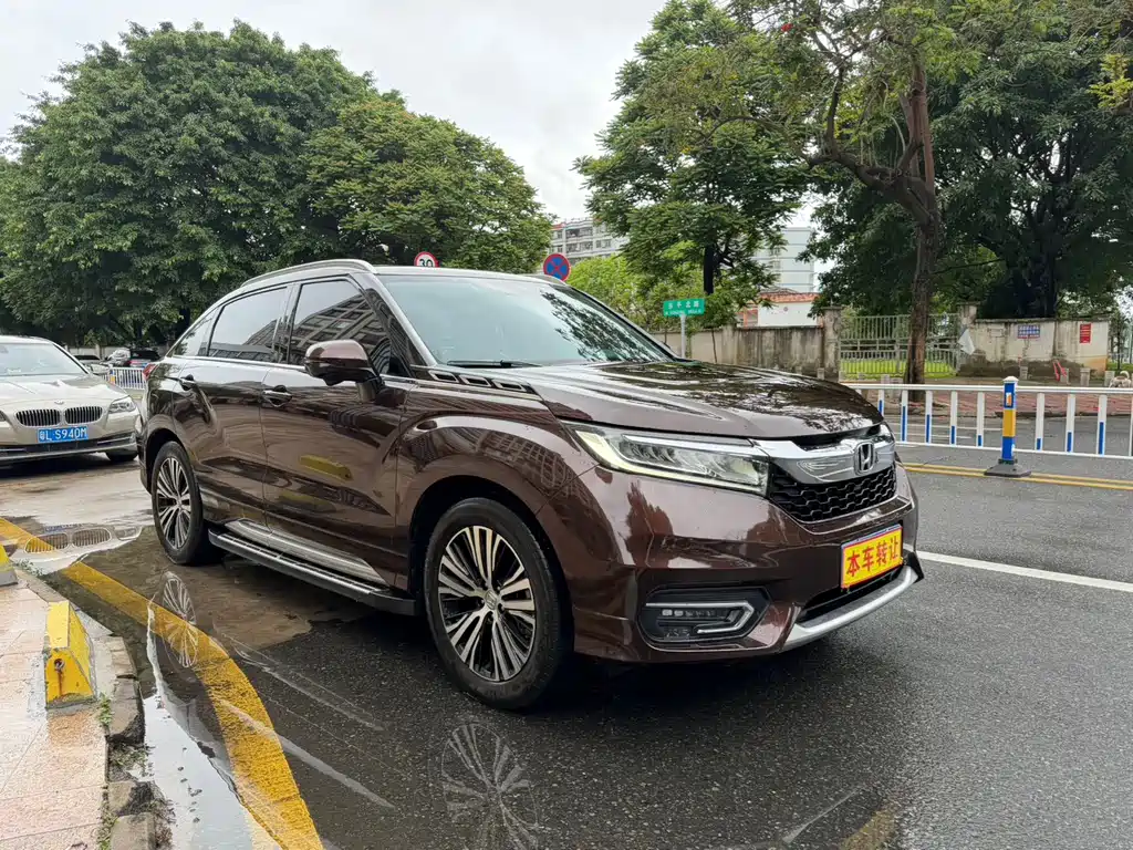 Honda Avancier — миниатюра 3