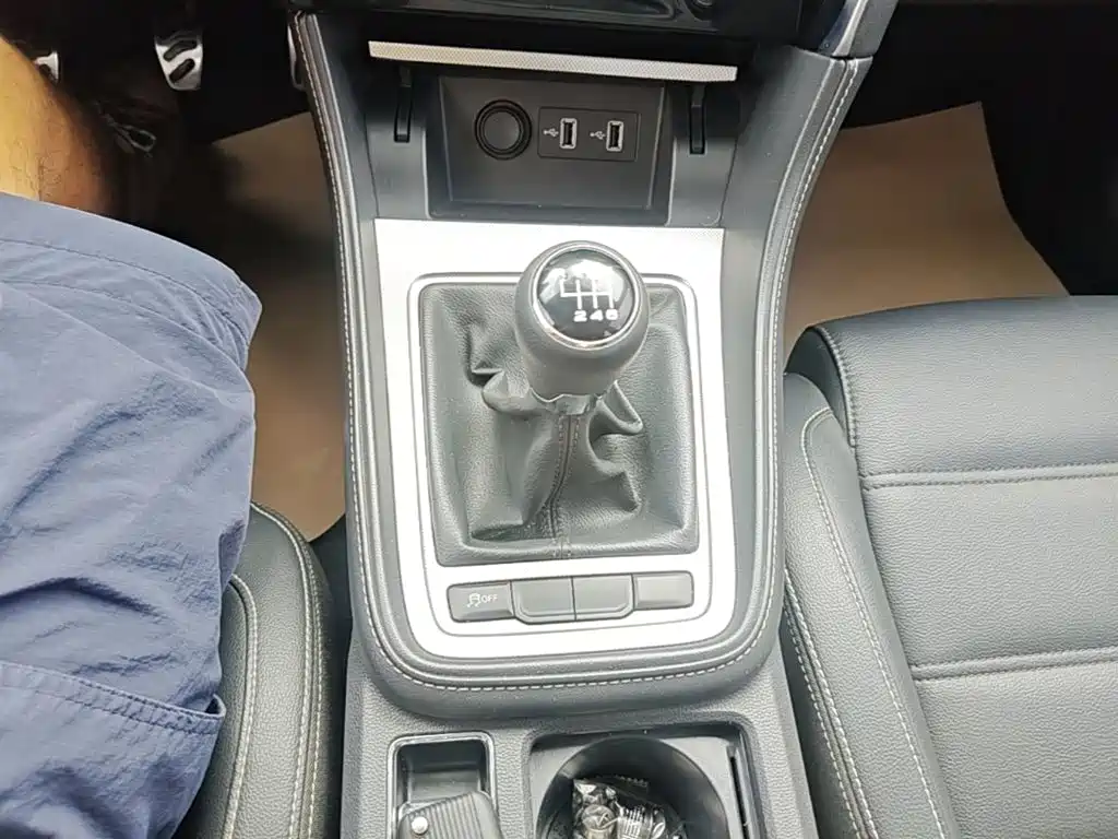 MG MG6 — миниатюра 14