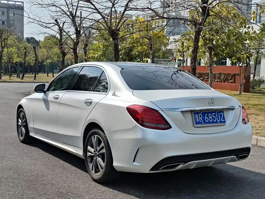 Mercedes-Benz C-Class — миниатюра 4