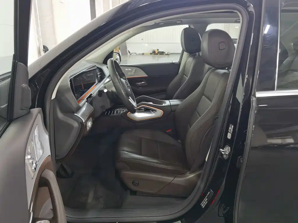 Mercedes-Benz GLE (Import) — миниатюра 10