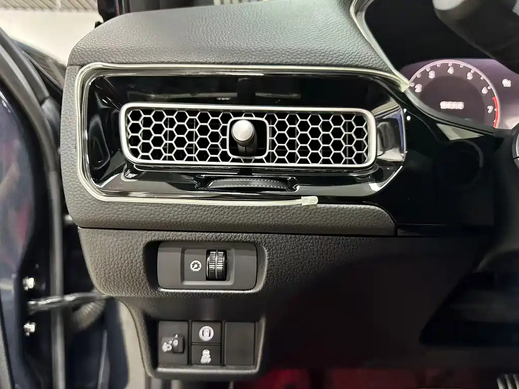 Honda Civic — миниатюра 24