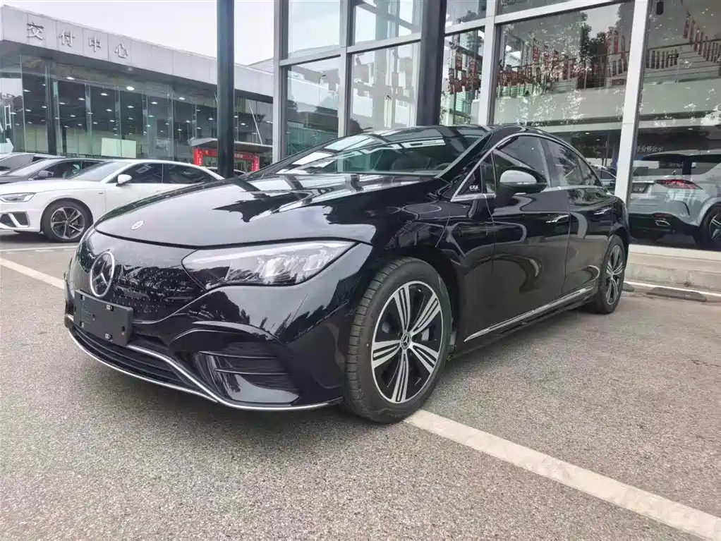 Mercedes-Benz EQE 2025 500 4MATIC