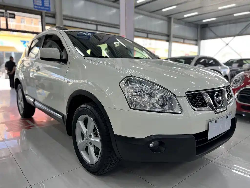Nissan Qashqai — миниатюра 3