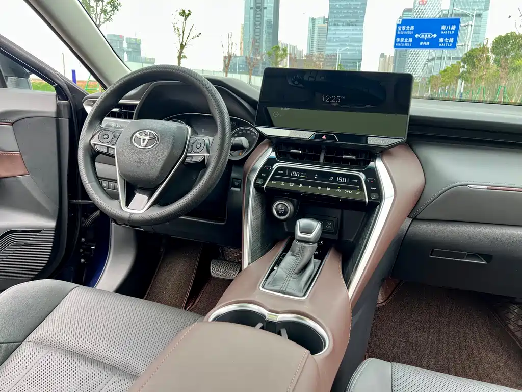 TOYOTA LING FANG HARRIER