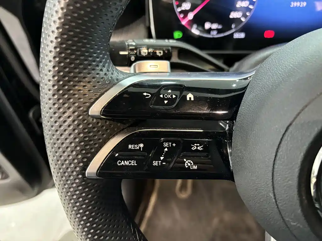 Mercedes-Benz GLC 2024 GLC 260 L 4MATIC Luxury 5 мест