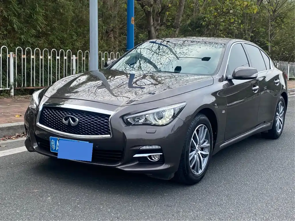 Infiniti Q50L 2016