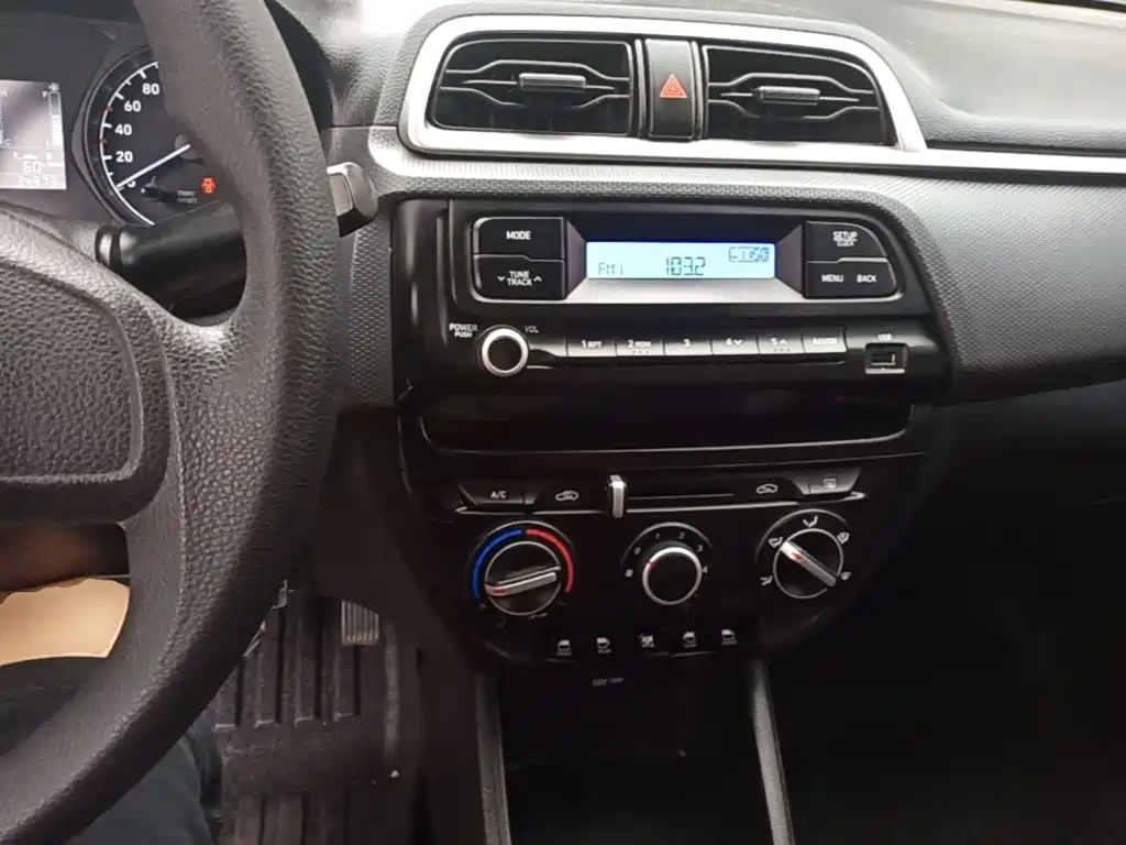 Hyundai Verna — миниатюра 10