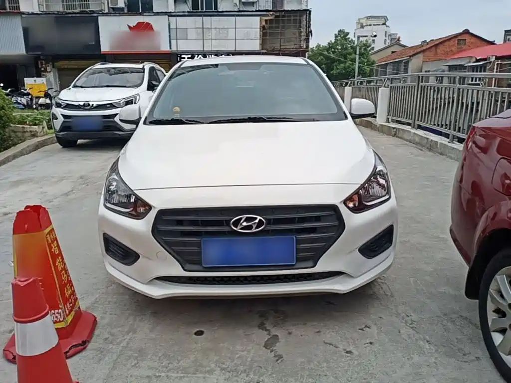 Hyundai Verna — миниатюра 3
