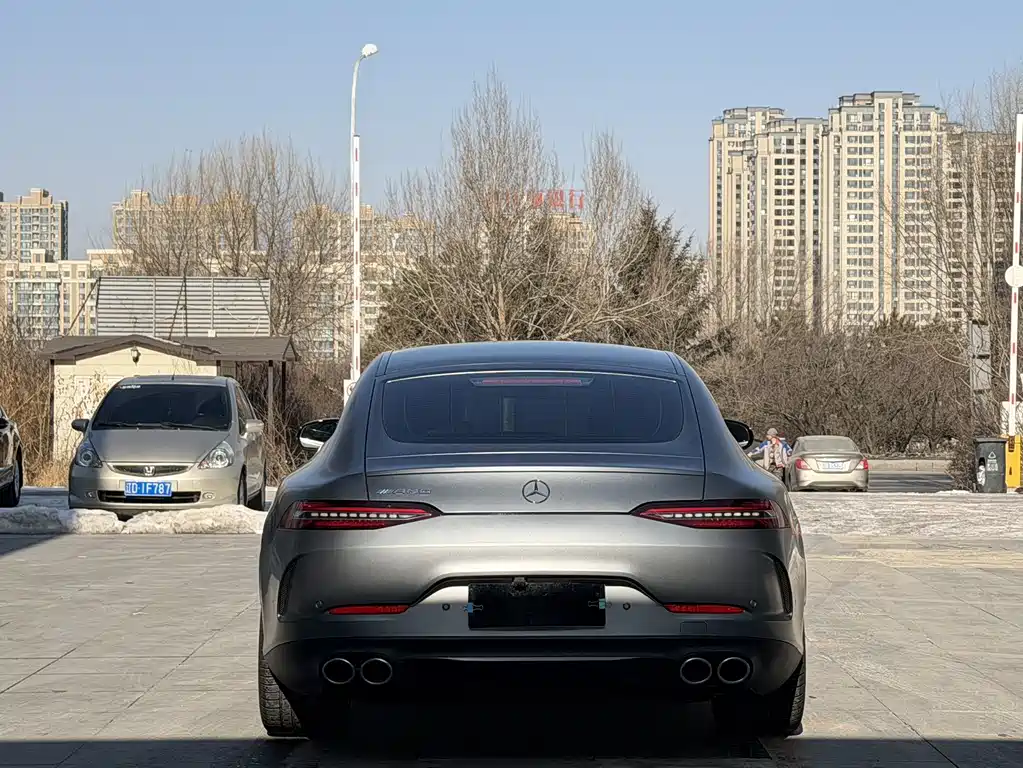 MERCEDES-BENZ AMG GT